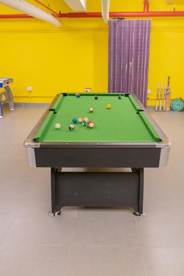 Rove By Boston Living Hostel ไฮเดอราบัด ภายนอก รูปภาพ