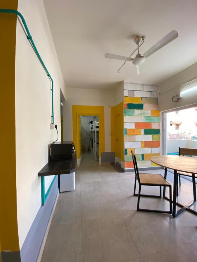 Rove By Boston Living Hostel ไฮเดอราบัด ภายนอก รูปภาพ
